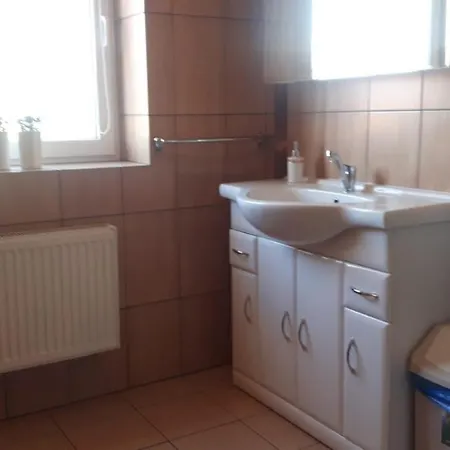 Goscinne Biura Turystycznego Kris