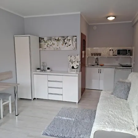 Goscinne Biura Turystycznego Kris *