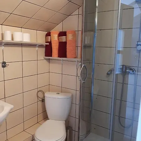 Goscinne Biura Turystycznego Kris Daire *