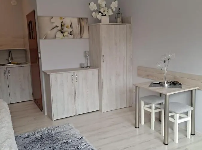 Goscinne Biura Turystycznego Kris Apartment *