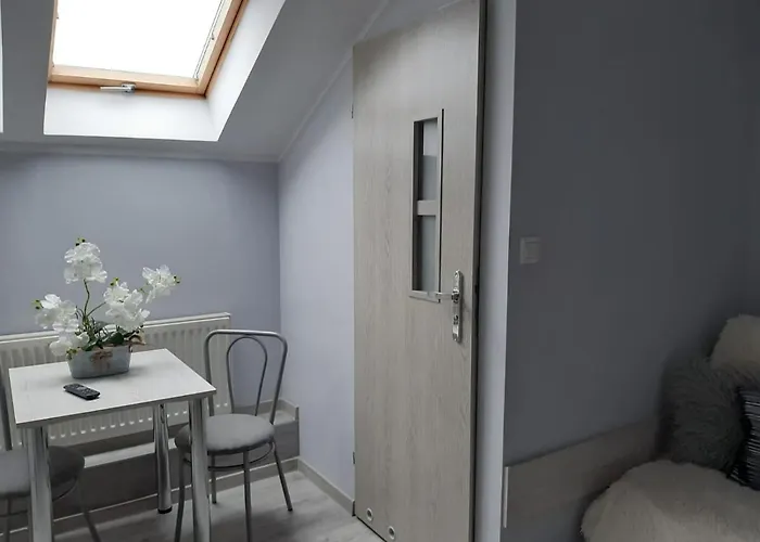 Goscinne Biura Turystycznego Kris